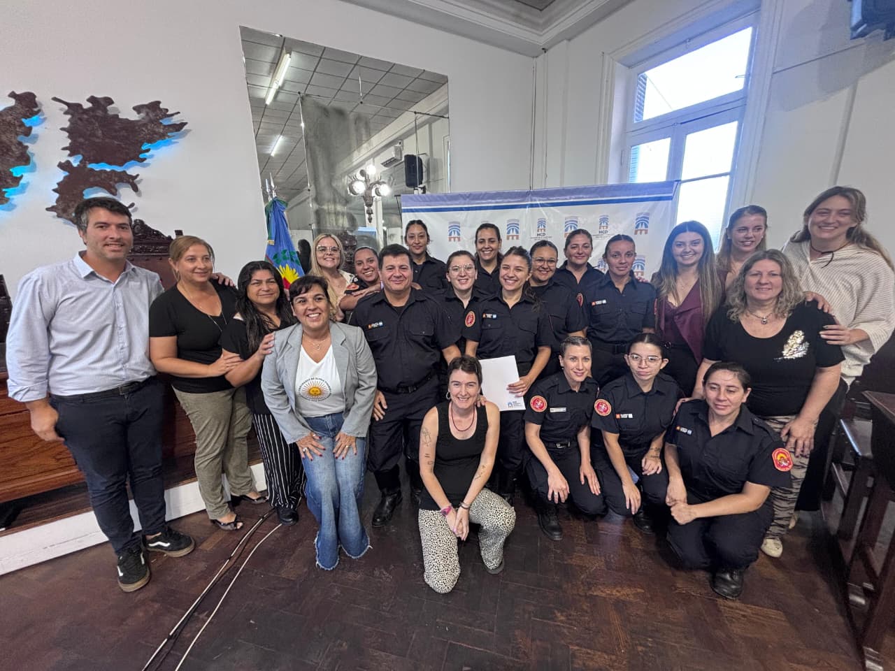 Imagen principal de El HCD homenajeó a las mujeres integrantes del Cuerpo de Bomberos Voluntarios en el marco del “Día Internacional de la Mujer Trabajadora”
