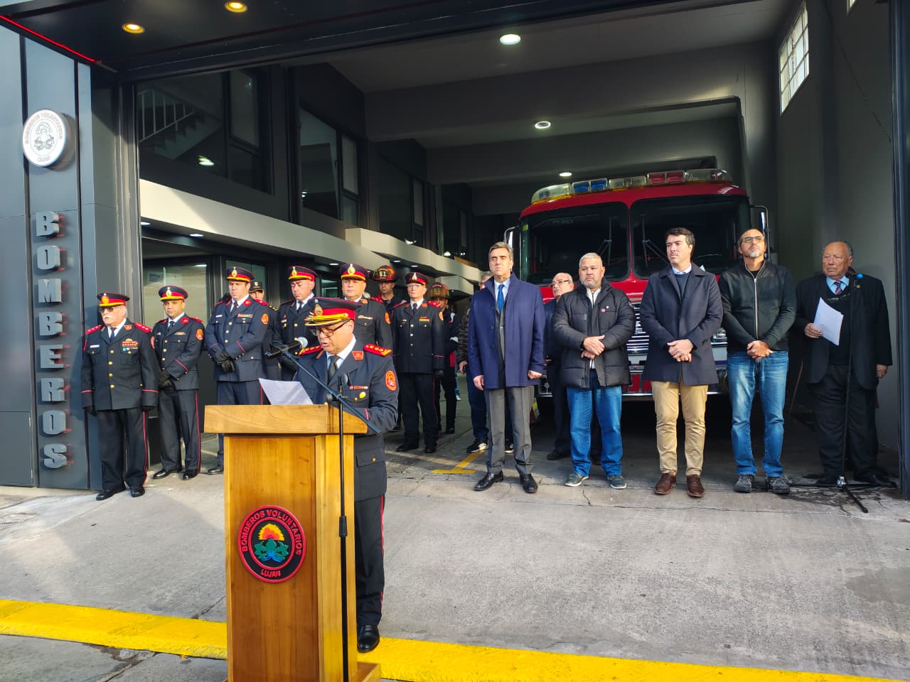 Imagen principal de ¡Feliz día Bomberos Voluntarios de Luján!
